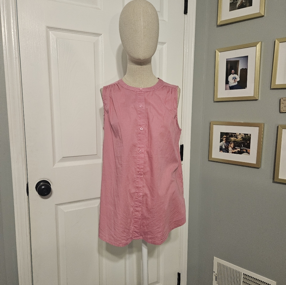 Splendid Pink Sleeveless Button-Down Shirt
